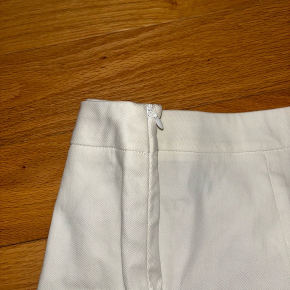 PRINCESS POLLY white mini skirt with slits - Picture 4 of 4